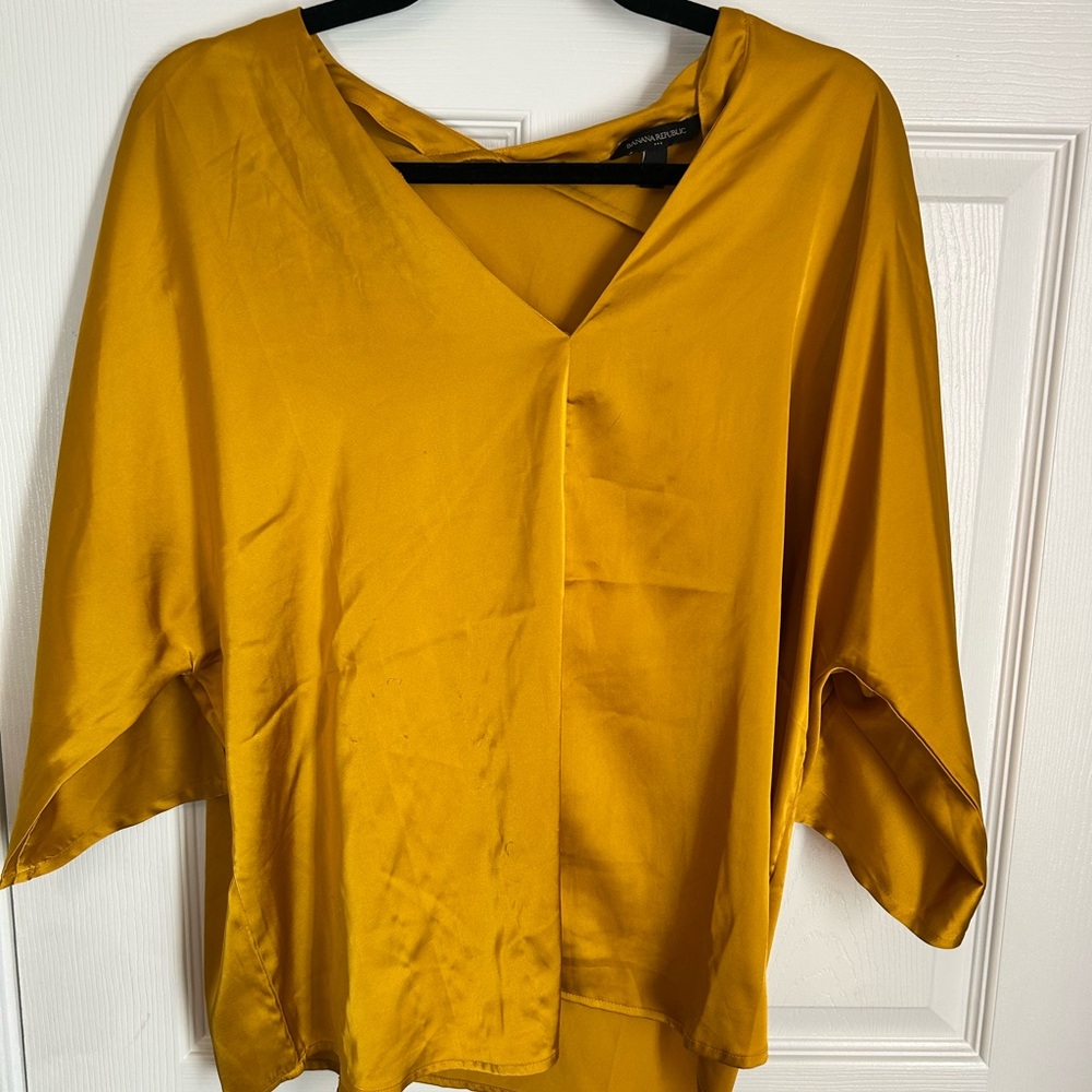 Gold banana republic shirt